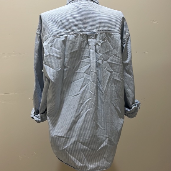 Solutions Original blue and white floral embroidered stripe button down shirt L - Picture 4 of 5